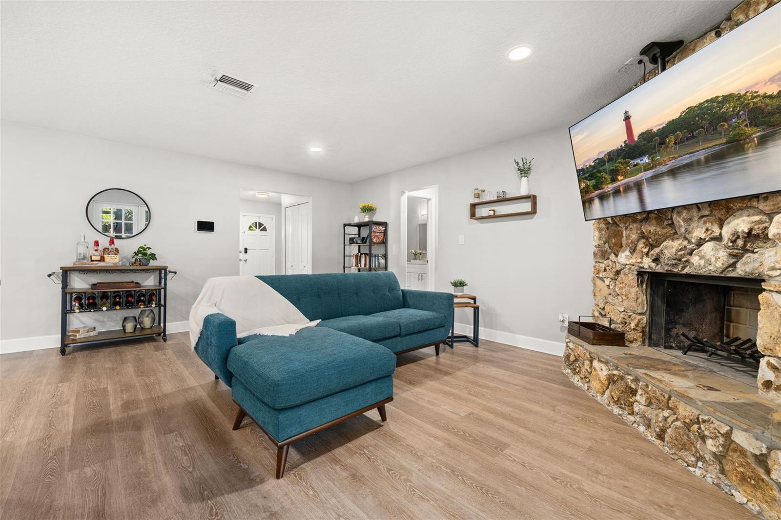 SABAL POINT AMD - Residential