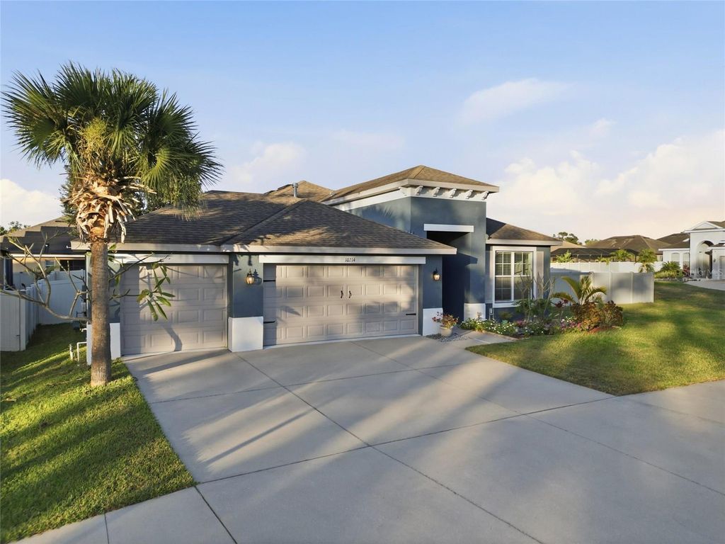 Photo of 10214 Caraway Spice Avenue, Riverview, FL 33578 (MLS # TB8450918)