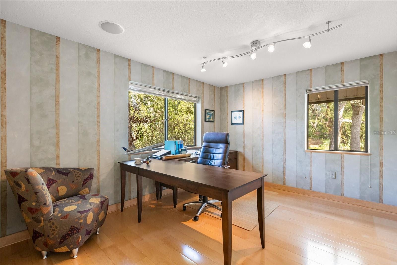 SHANNON DOWNS - Residential