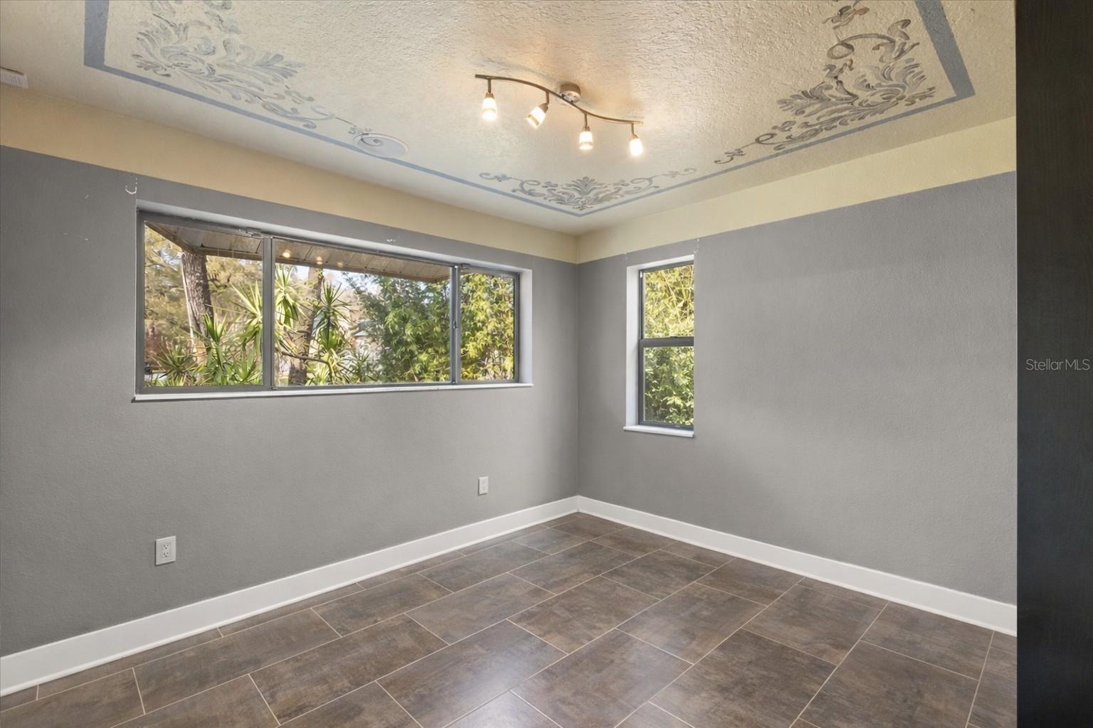 SHANNON DOWNS - Residential