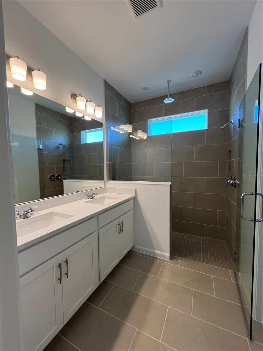 HILLS OF MINNEOLA - Residential