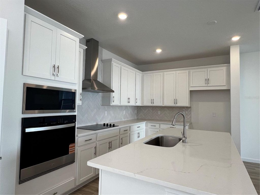 Photo of 2319 Juniper Berry Avenue, Minneola, FL 34715 (MLS # G5111570)