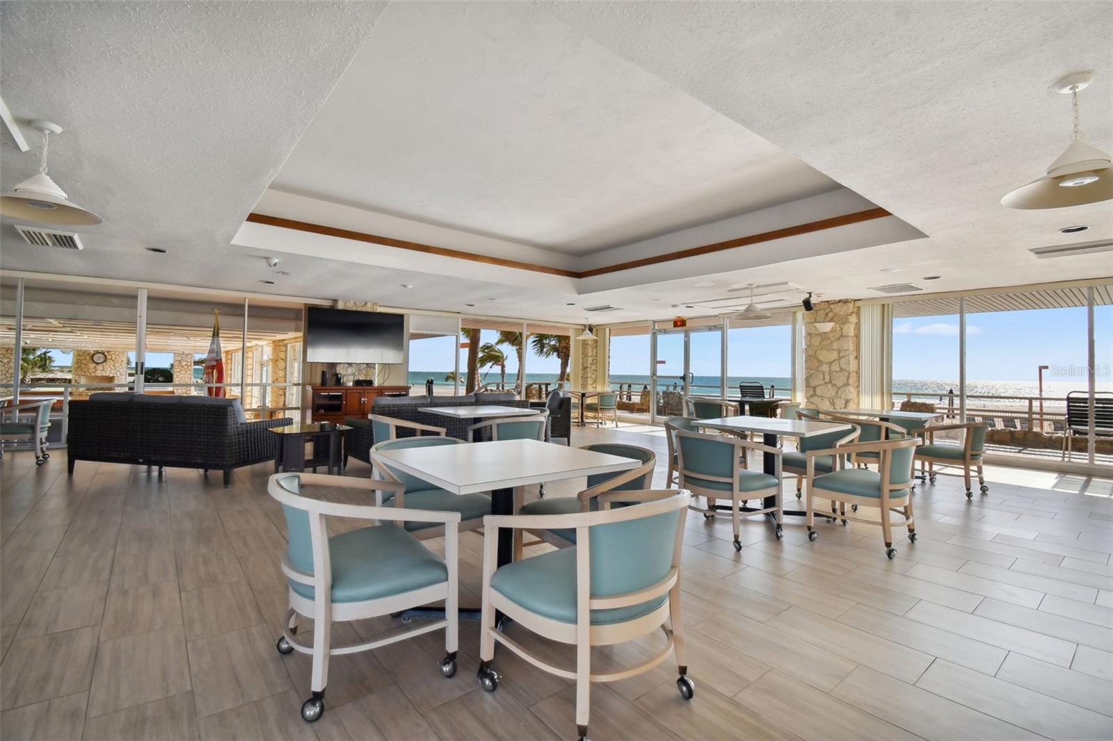 17900 GULF BOULEVARD 15D