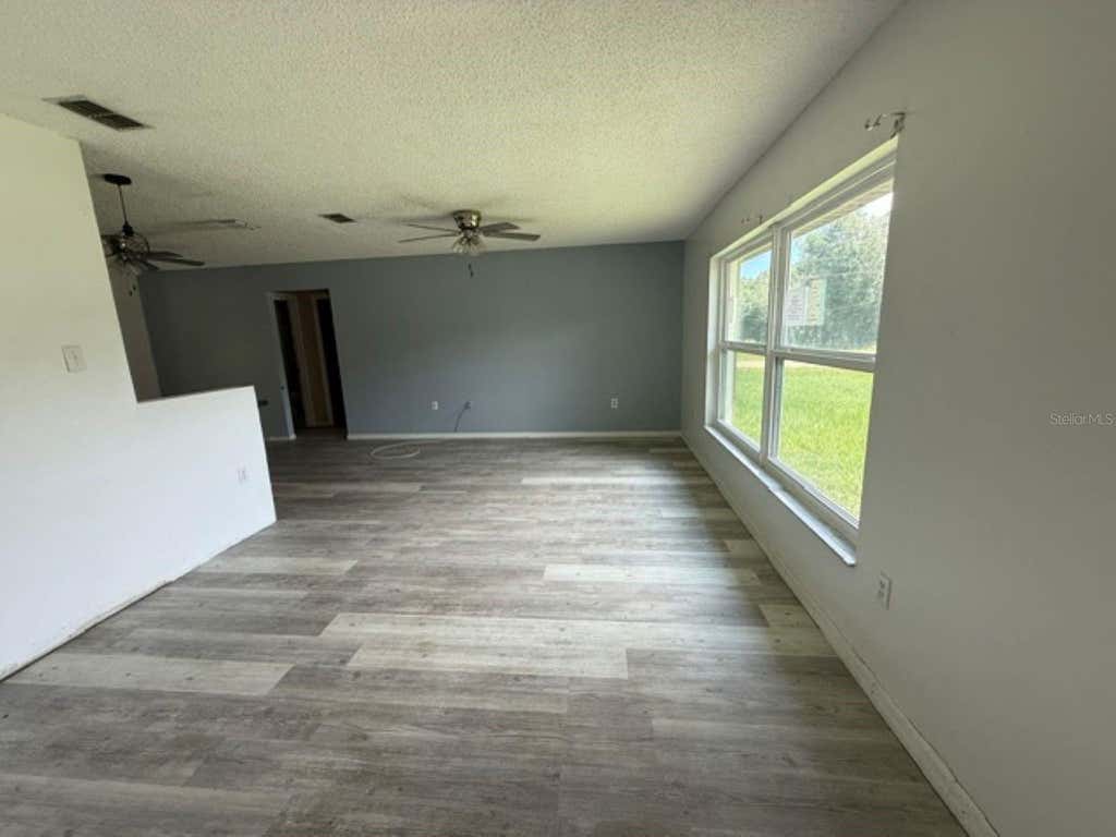 Photo of 11160 SW 136th Court Road, Dunnellon, FL 34432 (MLS # OM727534)