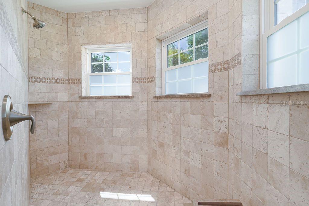 THE VILLAS ON 50TH STREET - Residential