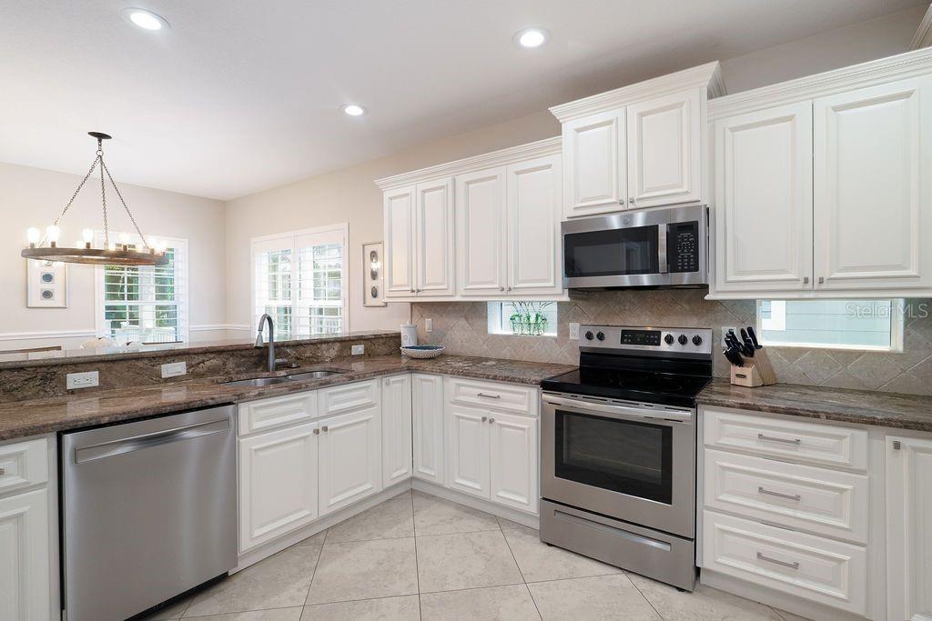 THE VILLAS ON 50TH STREET - Residential