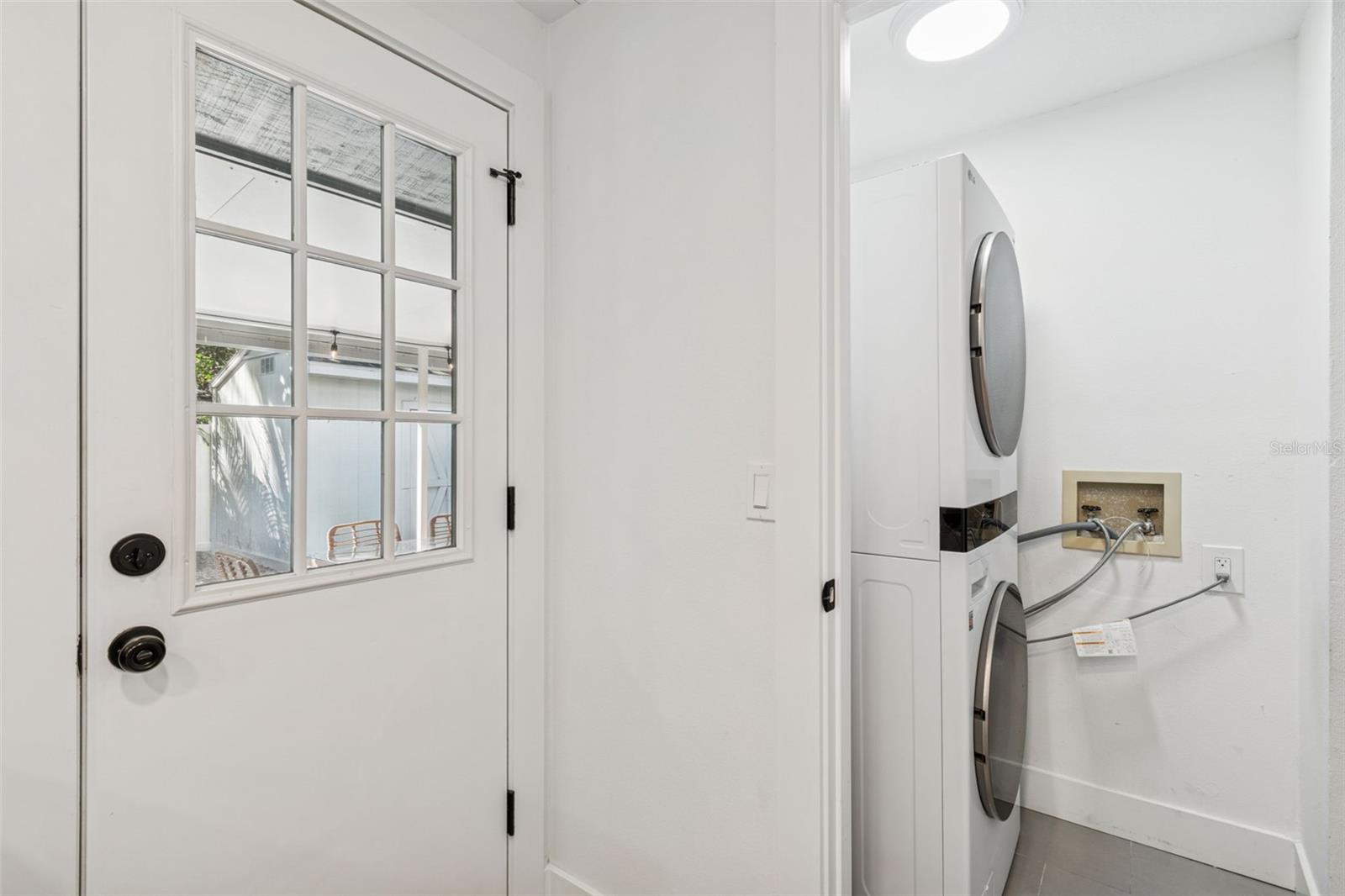 OAKELLAR - Residential