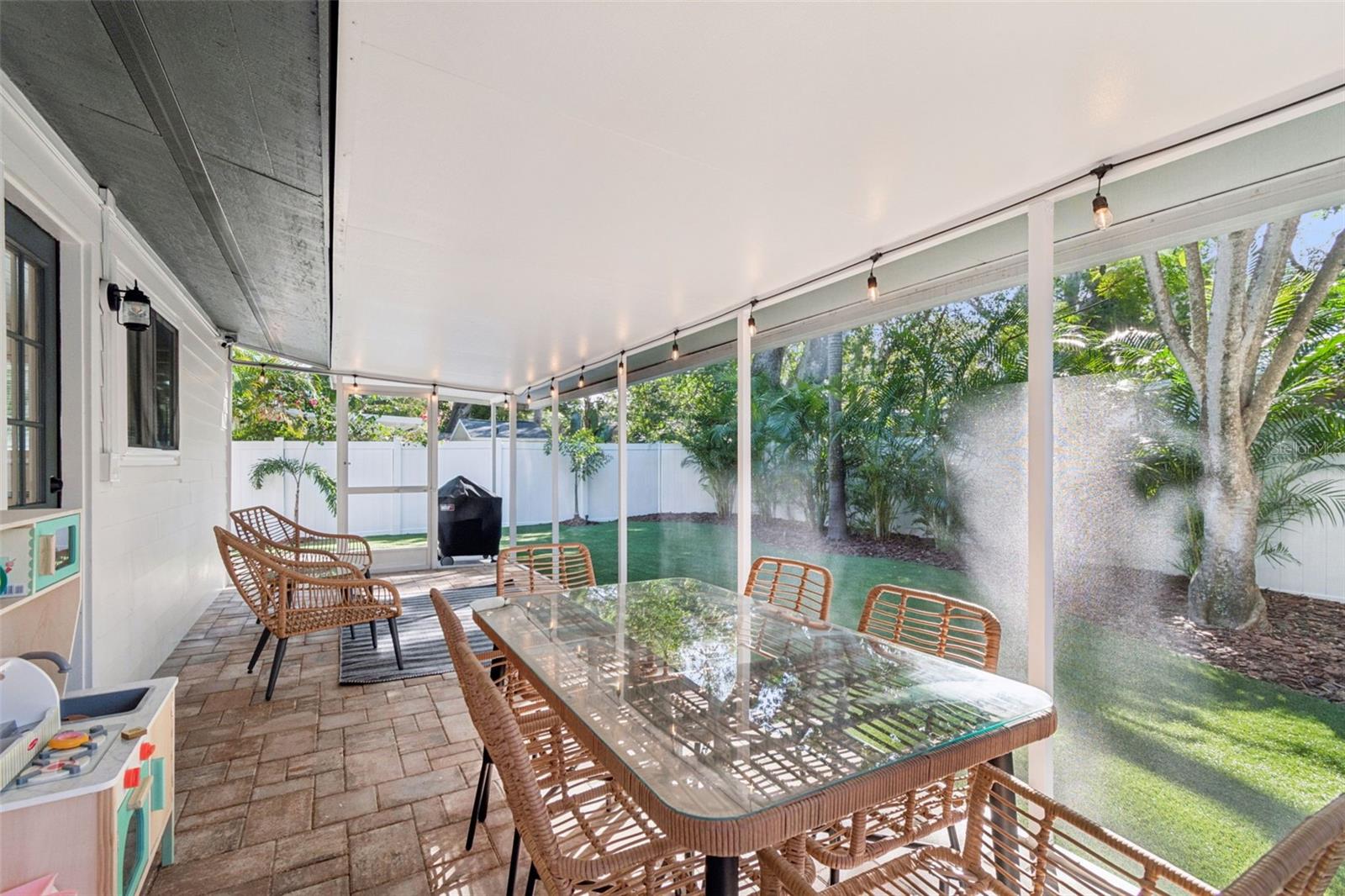 OAKELLAR - Residential