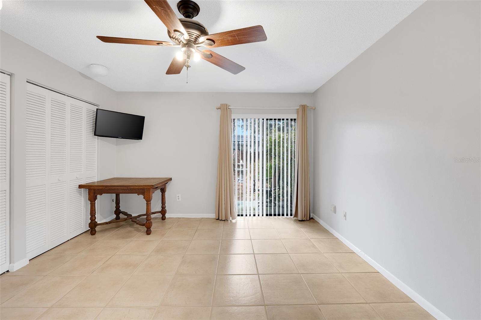 WEDGEWOOD TENNIS VILLAS - Residential