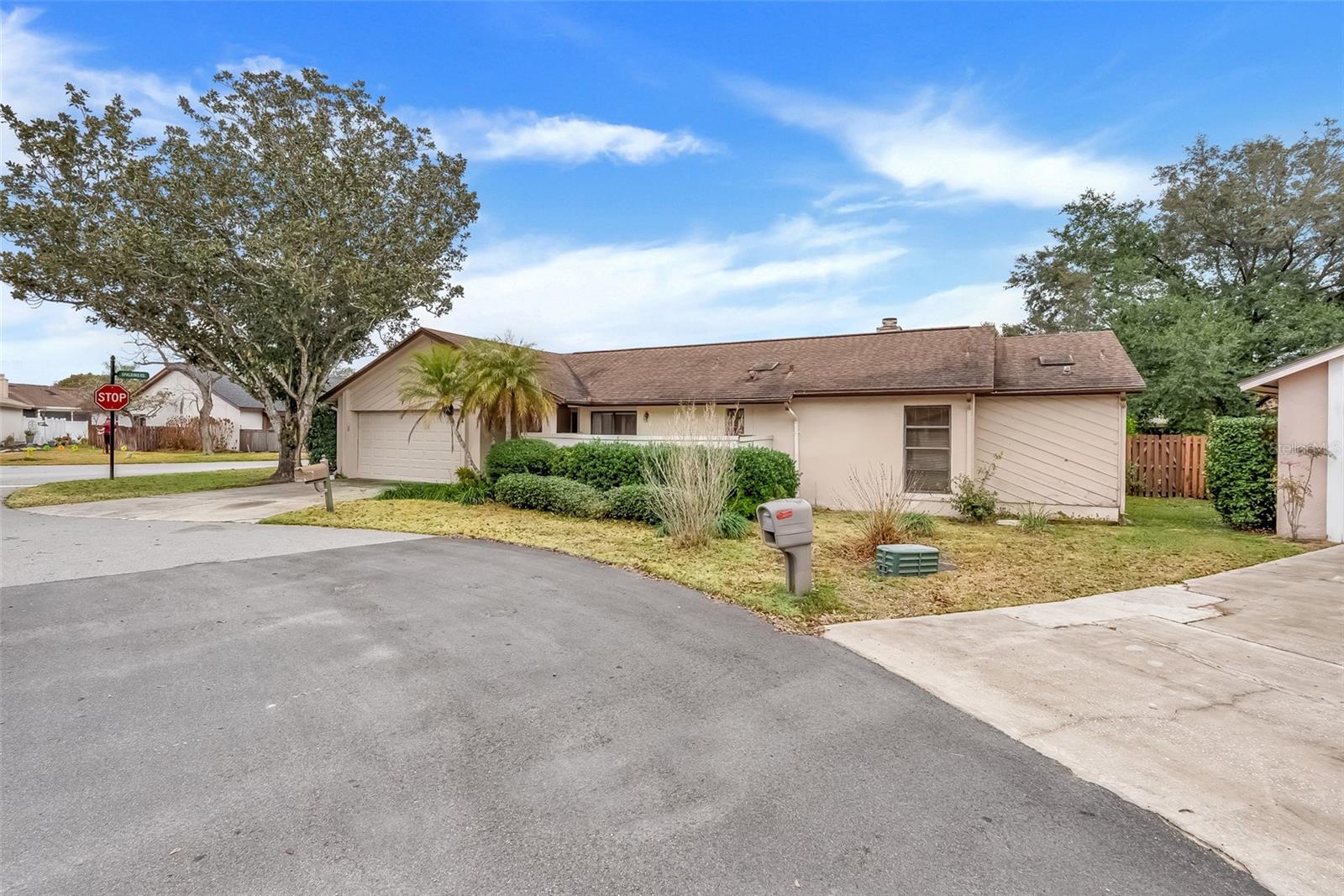 WEDGEWOOD TENNIS VILLAS - Residential