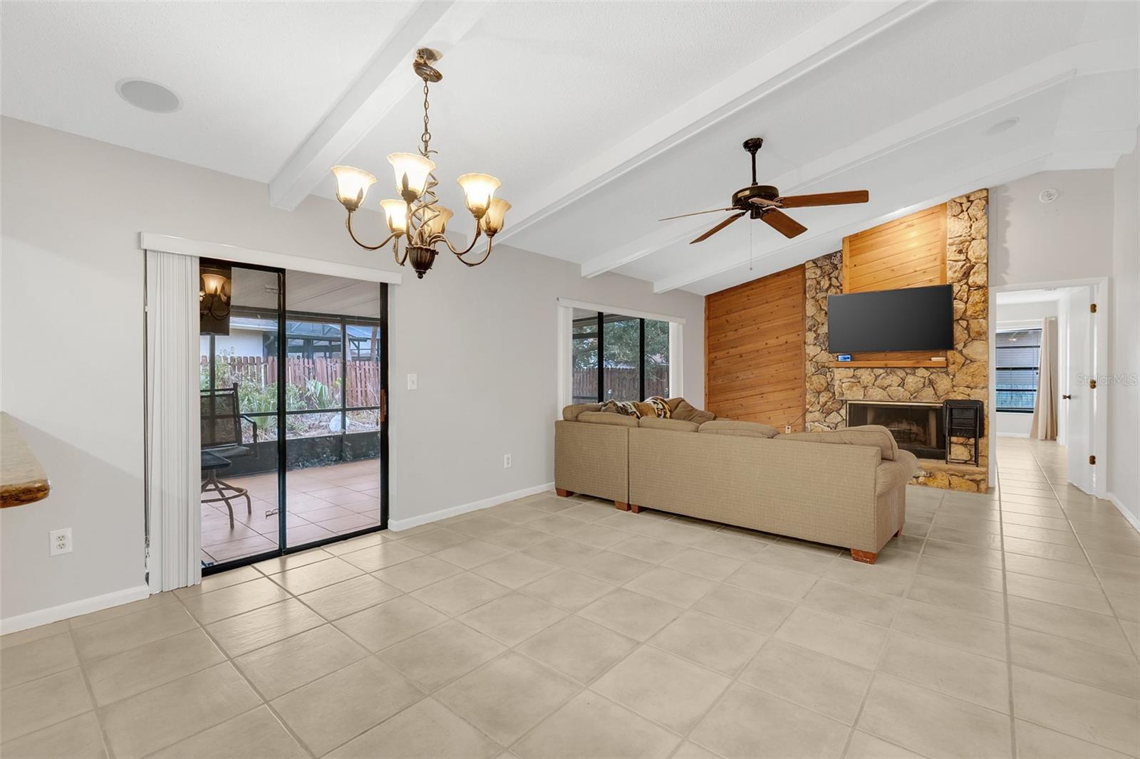 WEDGEWOOD TENNIS VILLAS - Residential