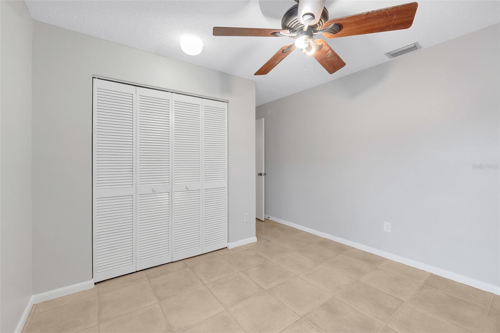 WEDGEWOOD TENNIS VILLAS - Residential