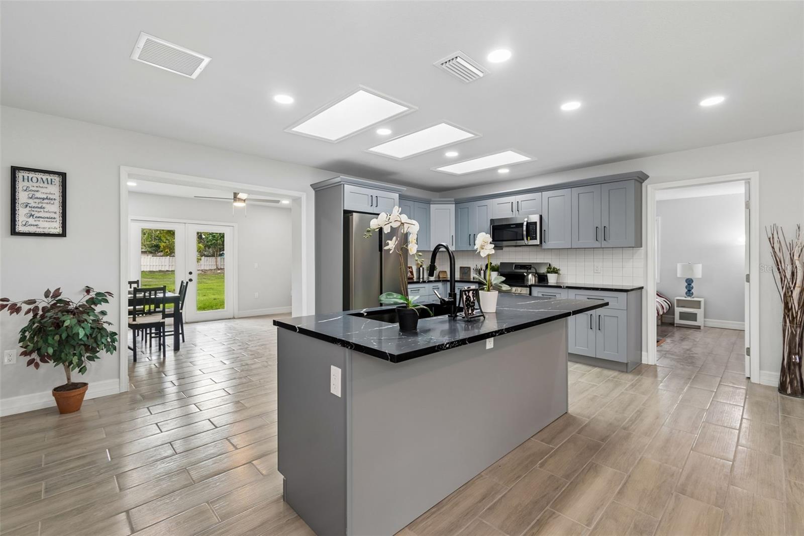 FAIR OAKS - Residential