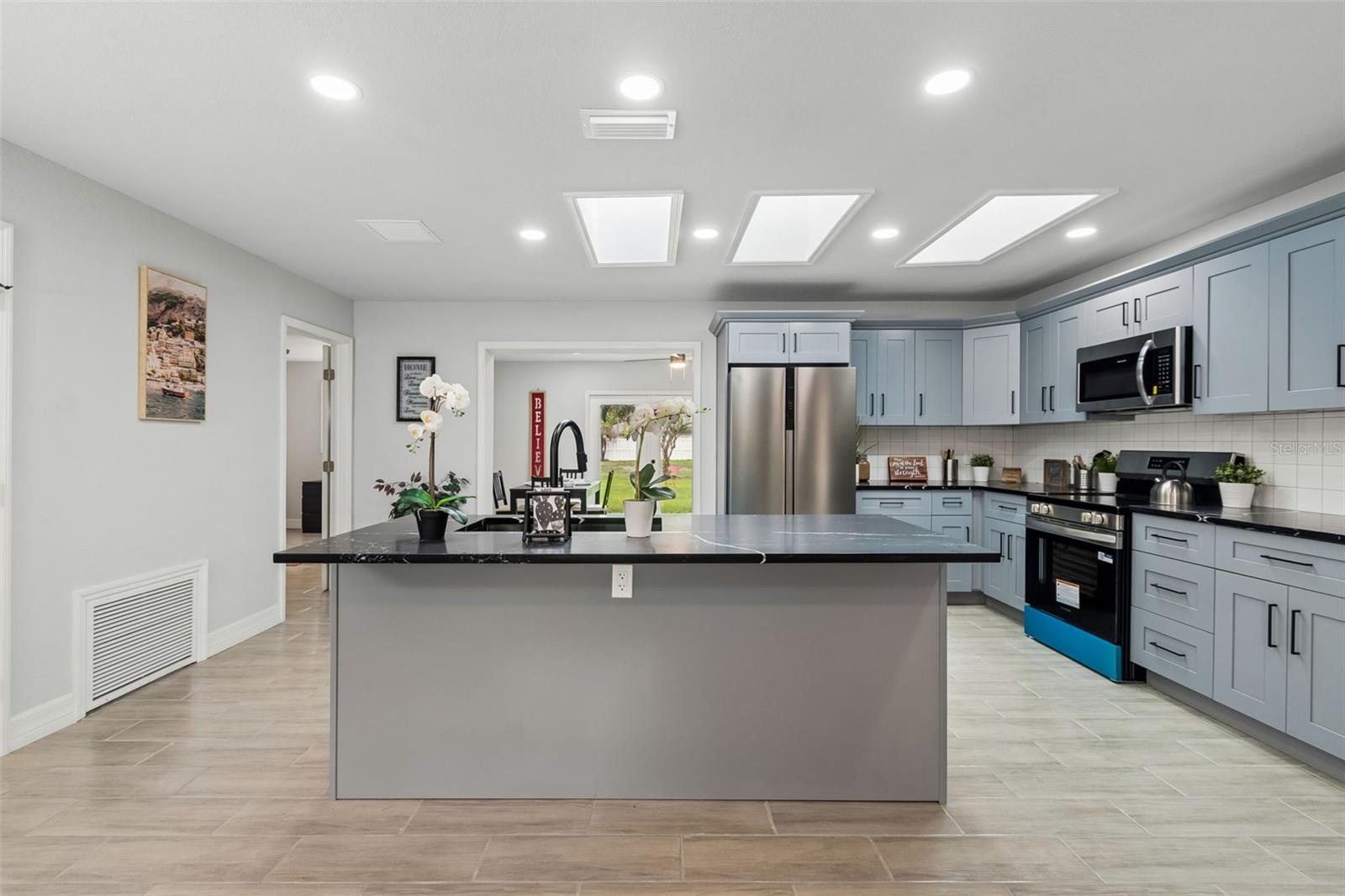 FAIR OAKS - Residential