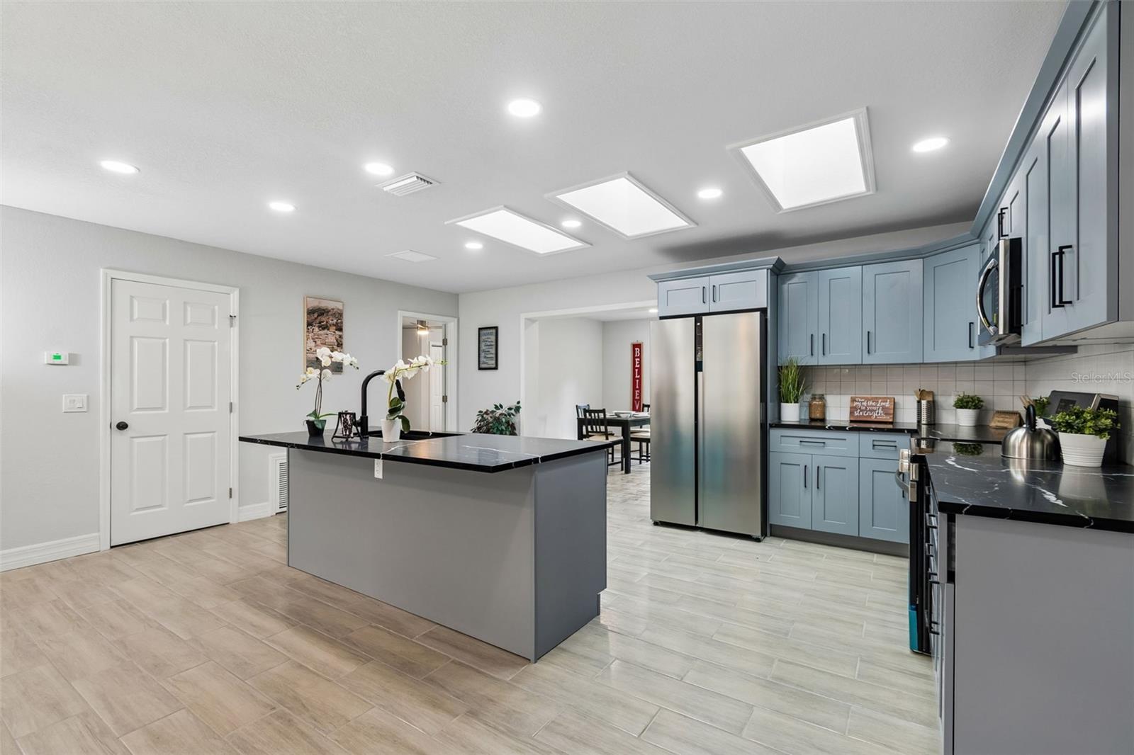 FAIR OAKS - Residential