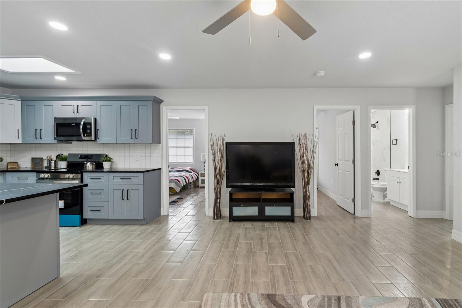 FAIR OAKS - Residential