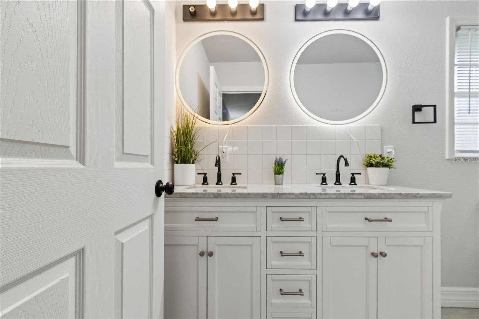 FAIR OAKS - Residential