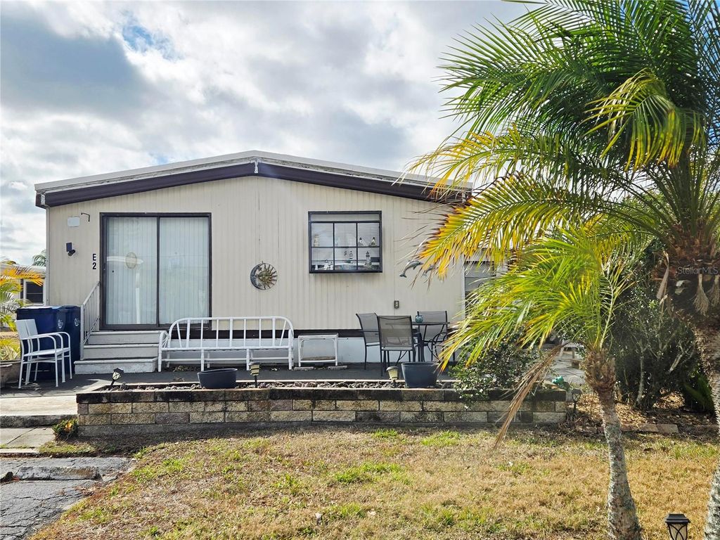 Photo of 5316 53rd Ave E #E2, Bradenton, FL 34203 (MLS # A4682988)