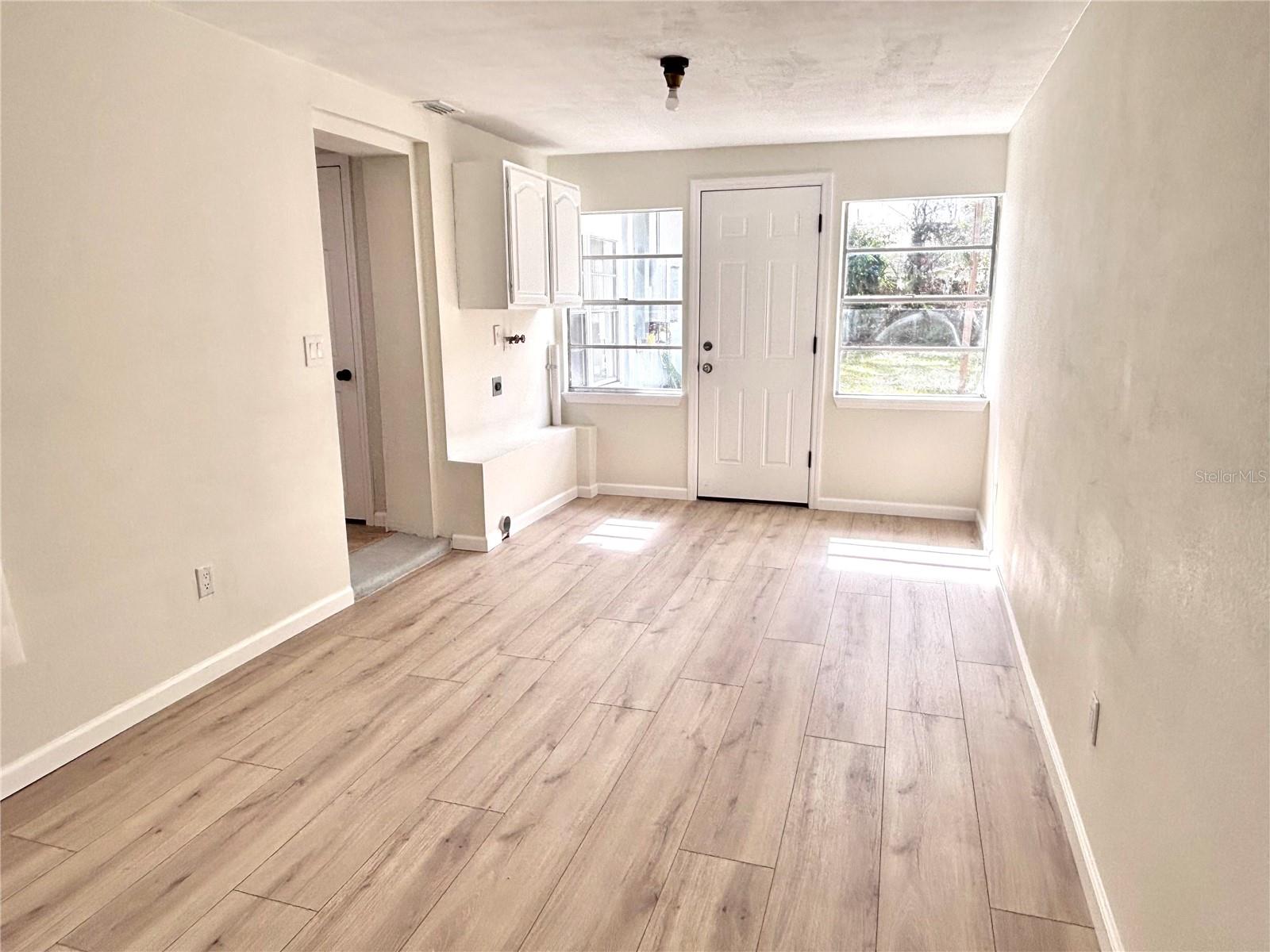 TUCKER 02 BLK 14 KINGSTON - Residential