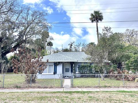 Photo of 718 Revere Street, Daytona Beach, FL 32114 (MLS # V4947665)