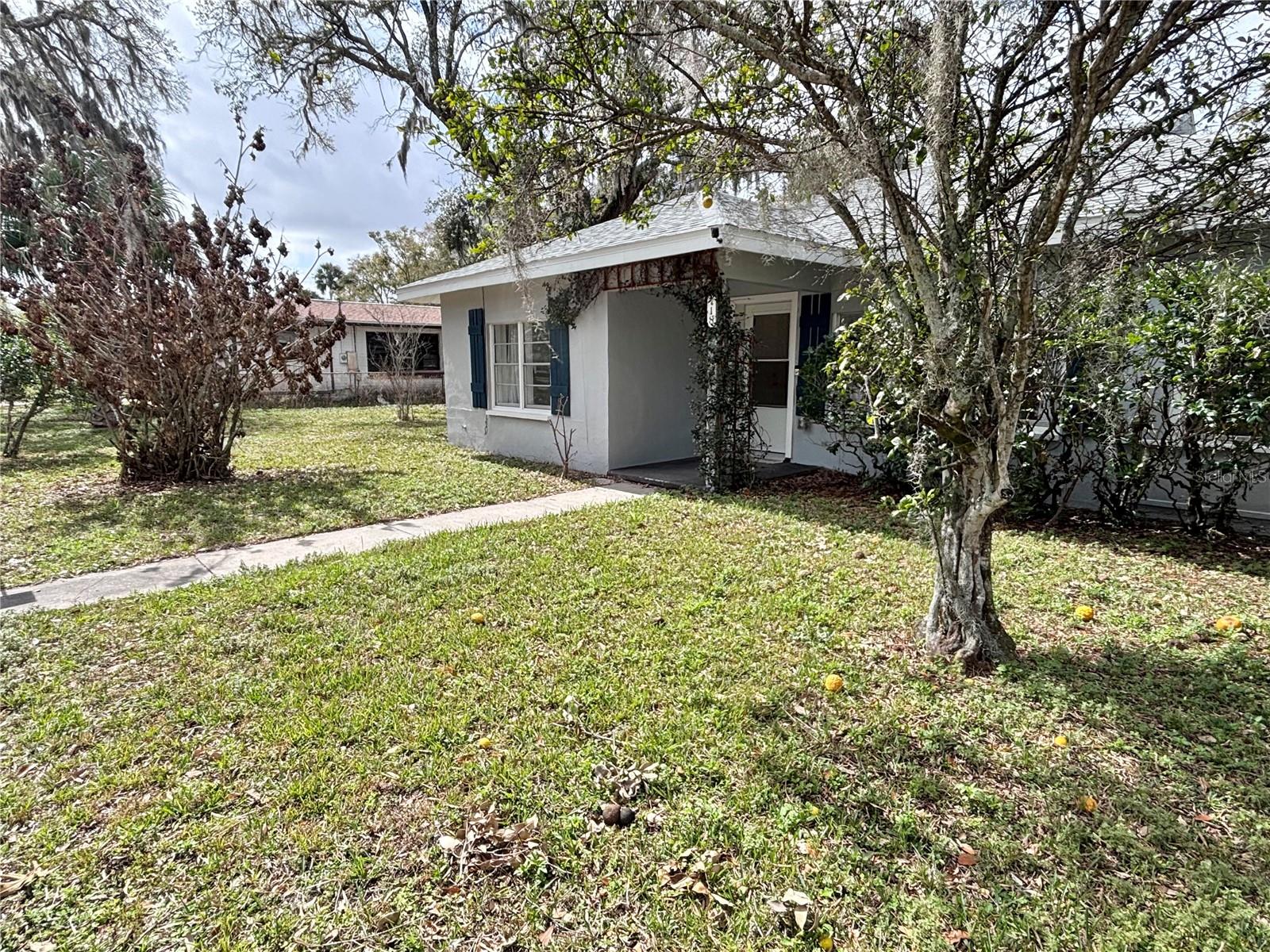 TUCKER 02 BLK 14 KINGSTON - Residential