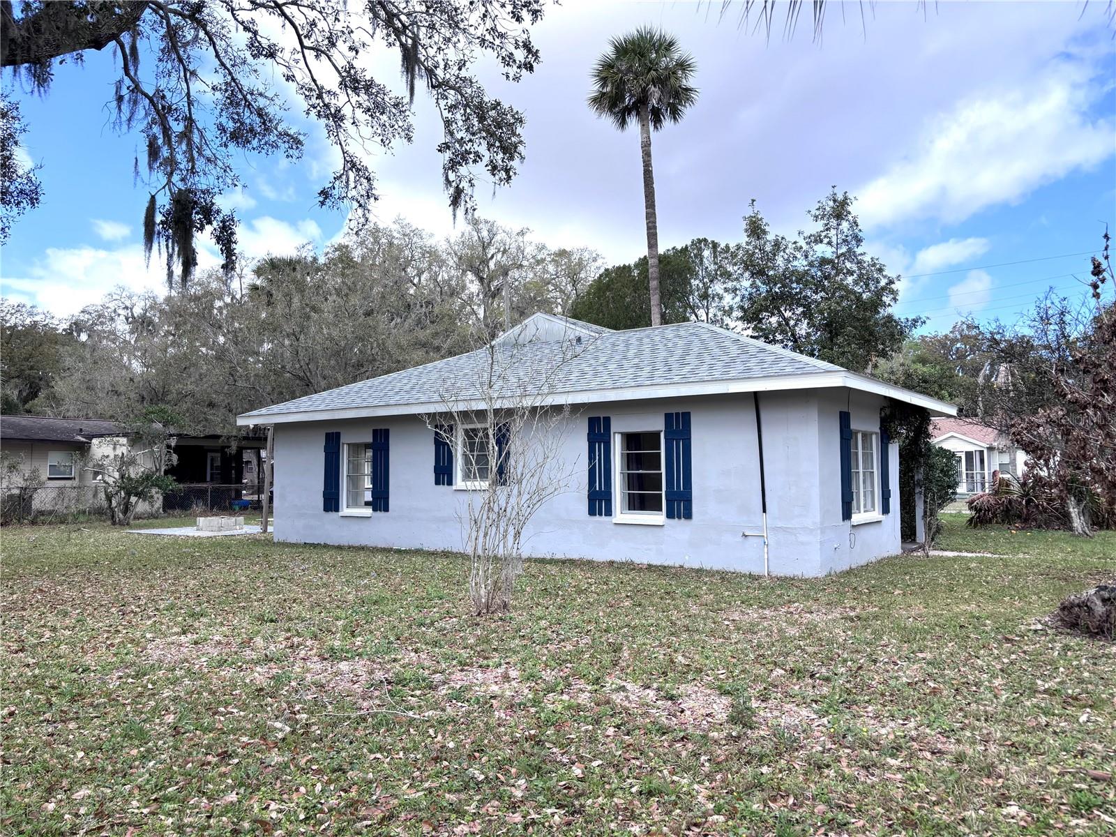 TUCKER 02 BLK 14 KINGSTON - Residential