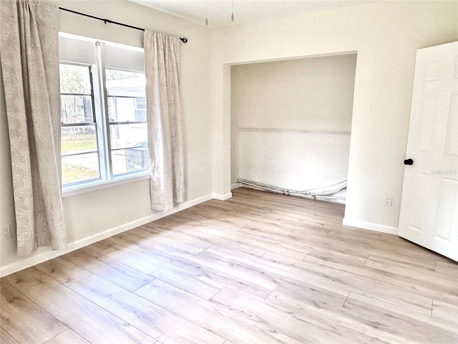 TUCKER 02 BLK 14 KINGSTON - Residential