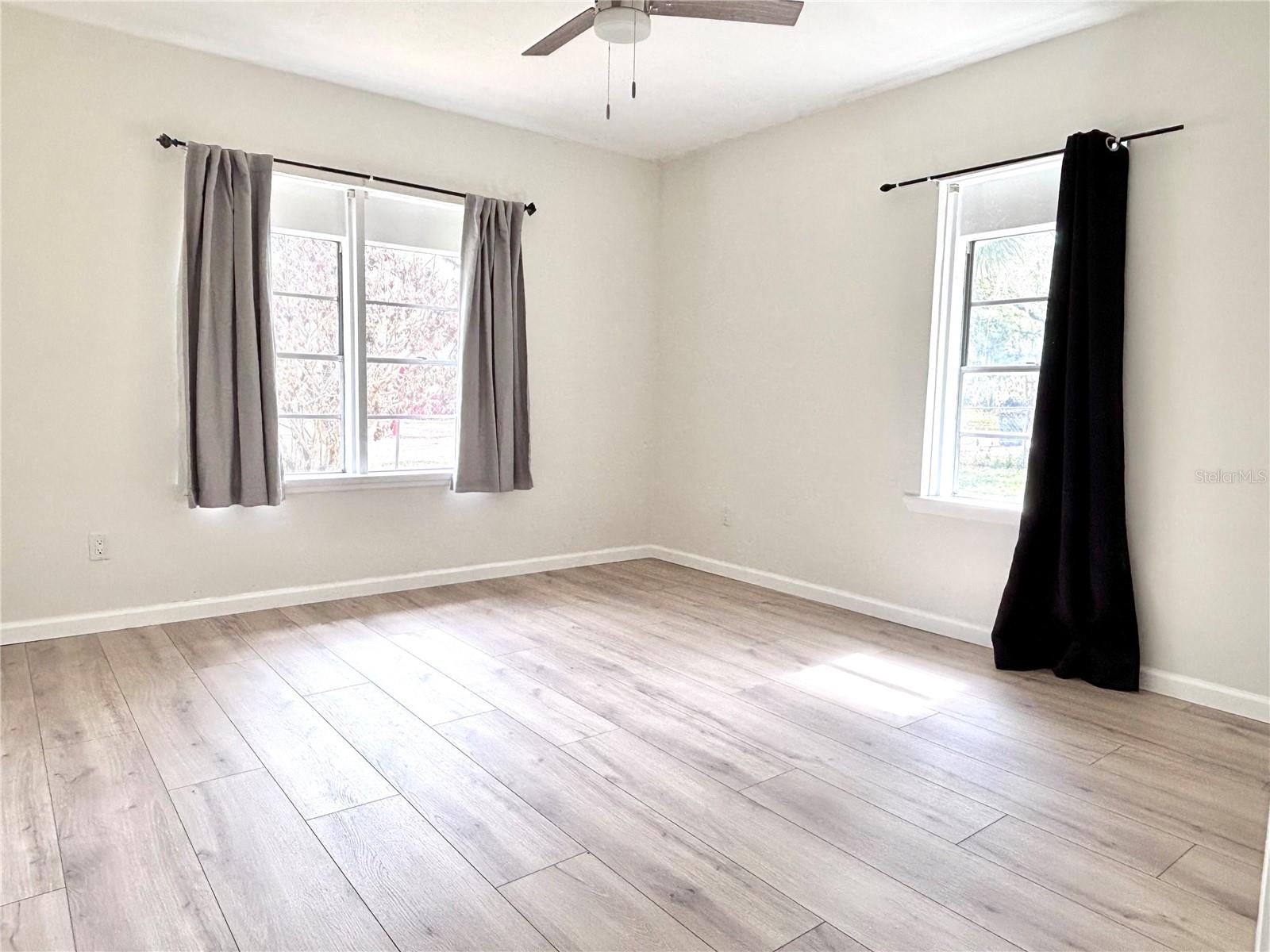 TUCKER 02 BLK 14 KINGSTON - Residential