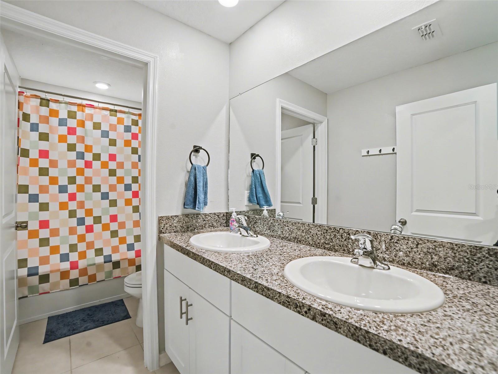 GLENCOVE/BAYPARK PH 2 - Residential