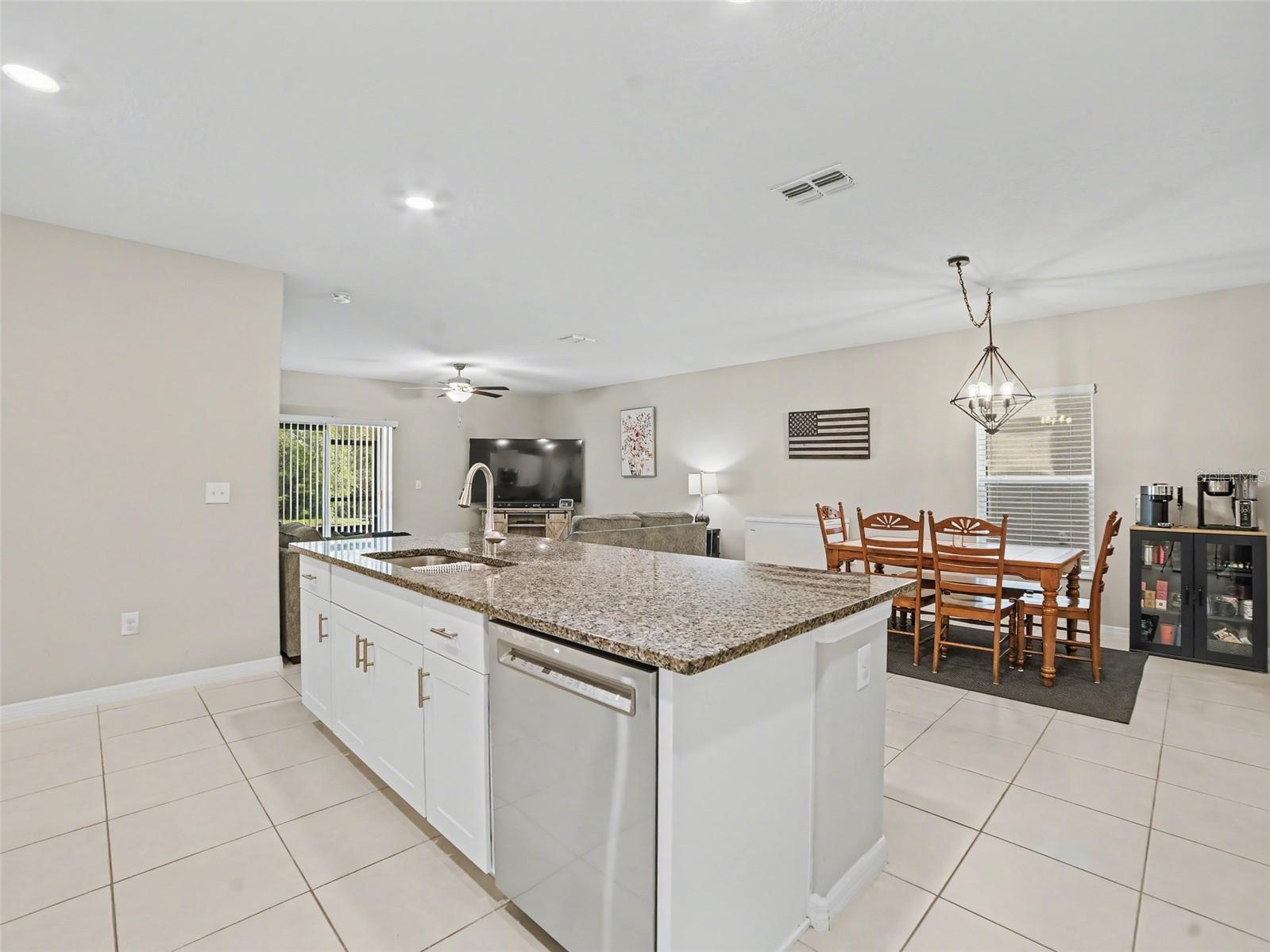 GLENCOVE/BAYPARK PH 2 - Residential