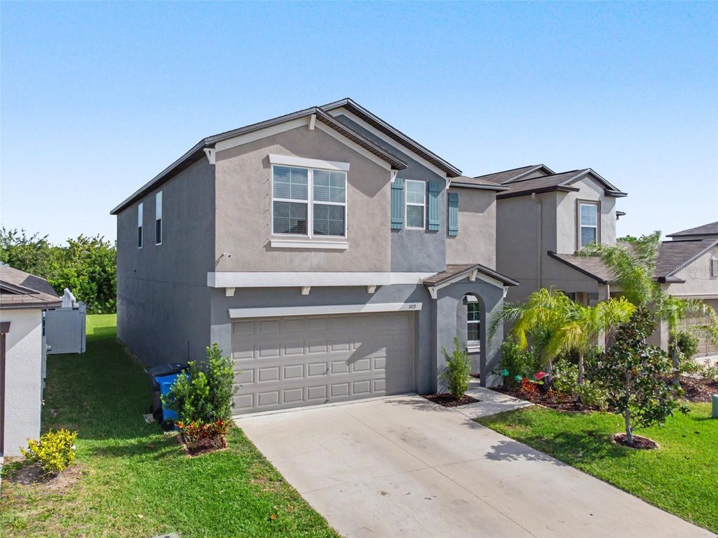 Photo of 509 Royal Empress Drive, Ruskin, FL 33570 (MLS # TB8492673)