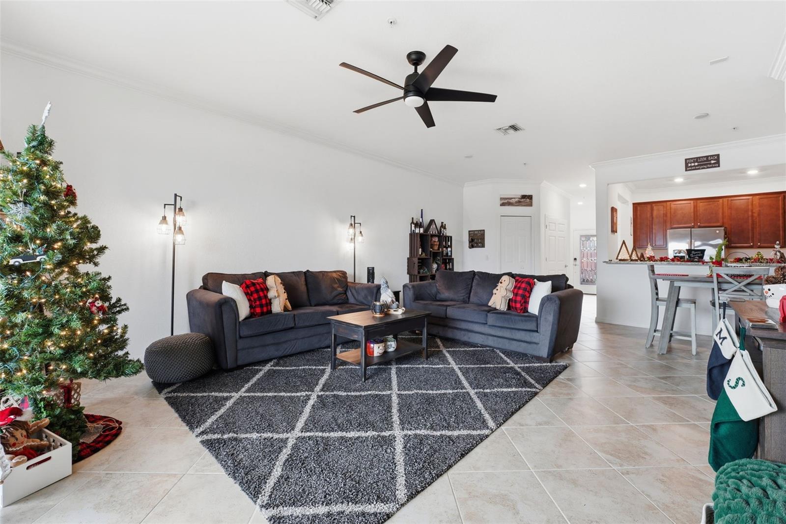 GRAN PARADISO TWNHMS 1B - Residential