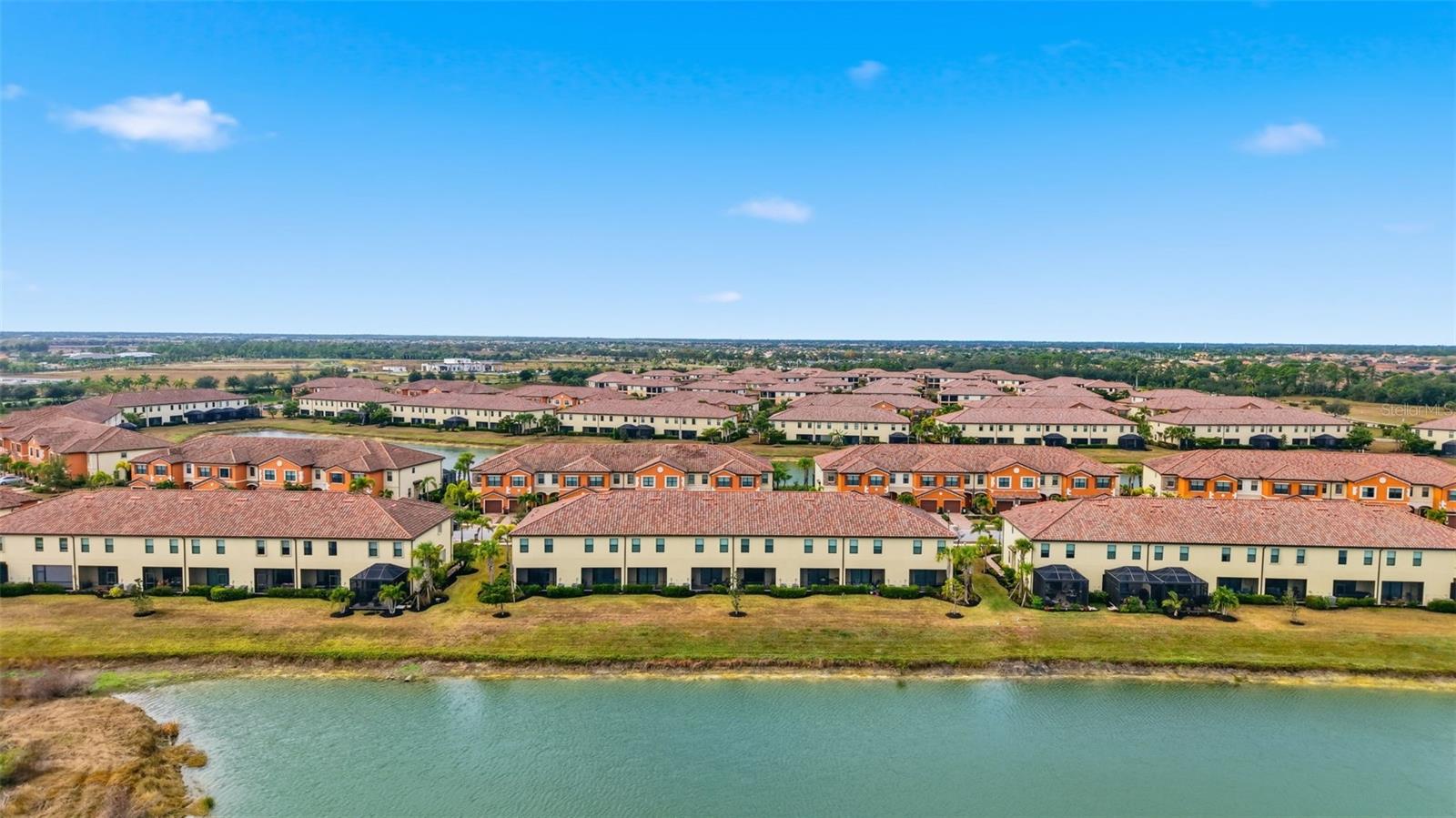 GRAN PARADISO TWNHMS 1B - Residential