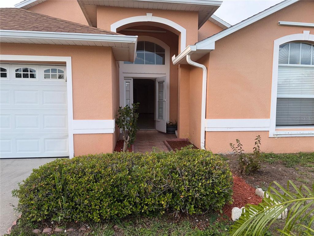 Photo of 2527 Hikers Court, Kissimmee, FL 34743 (MLS # S5150952)