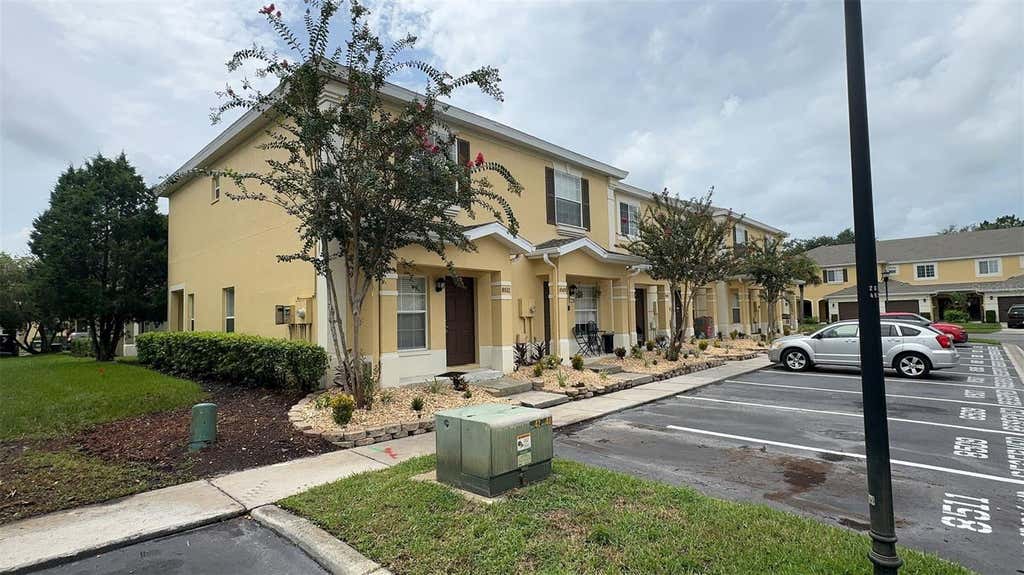 Photo of 8511 Trail Wind Drive, Tampa, FL 33647 (MLS # TB8536355)