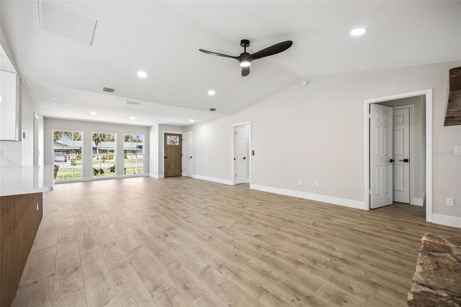 WIND HARBOR - Residential