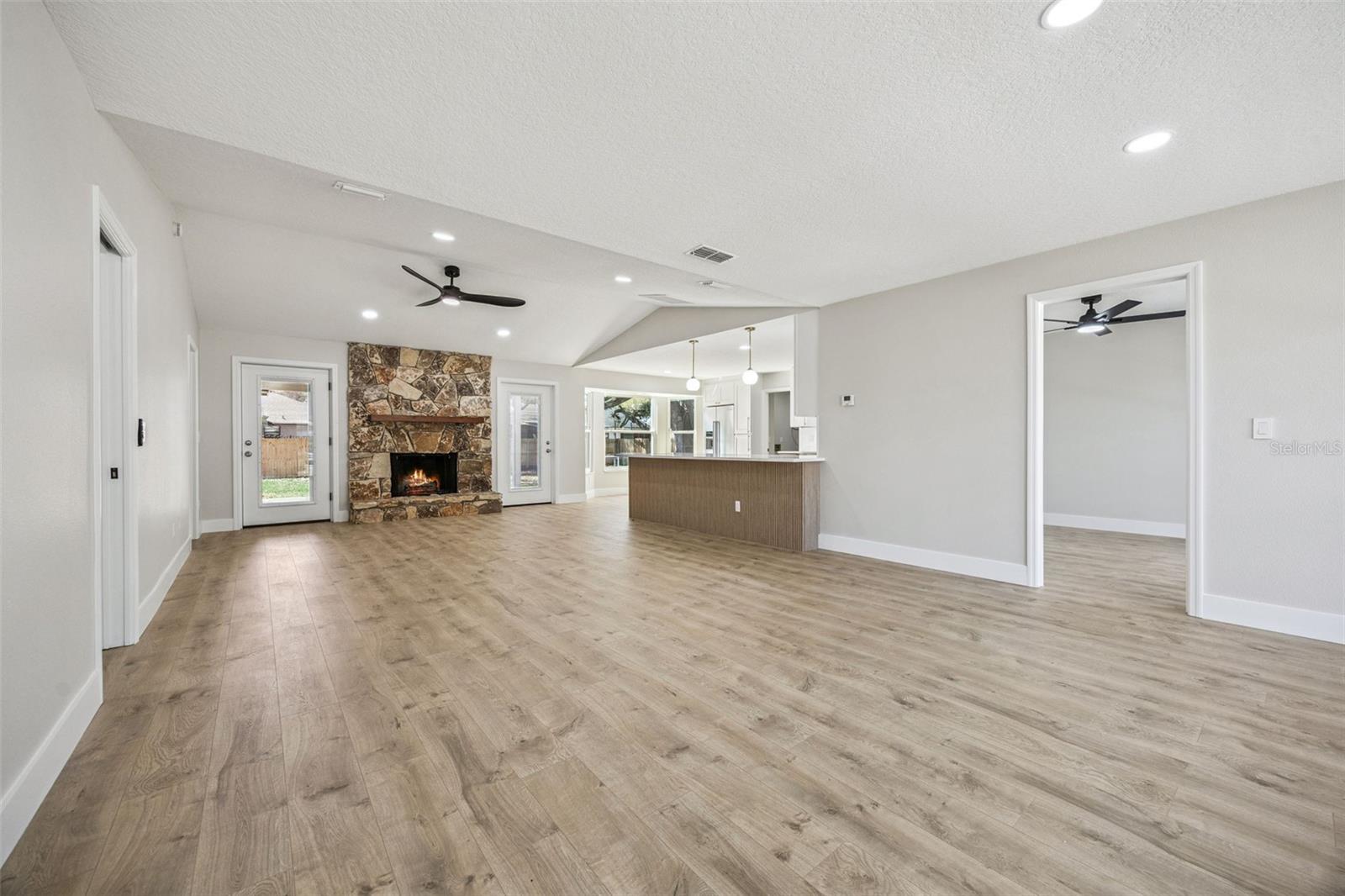 WIND HARBOR - Residential