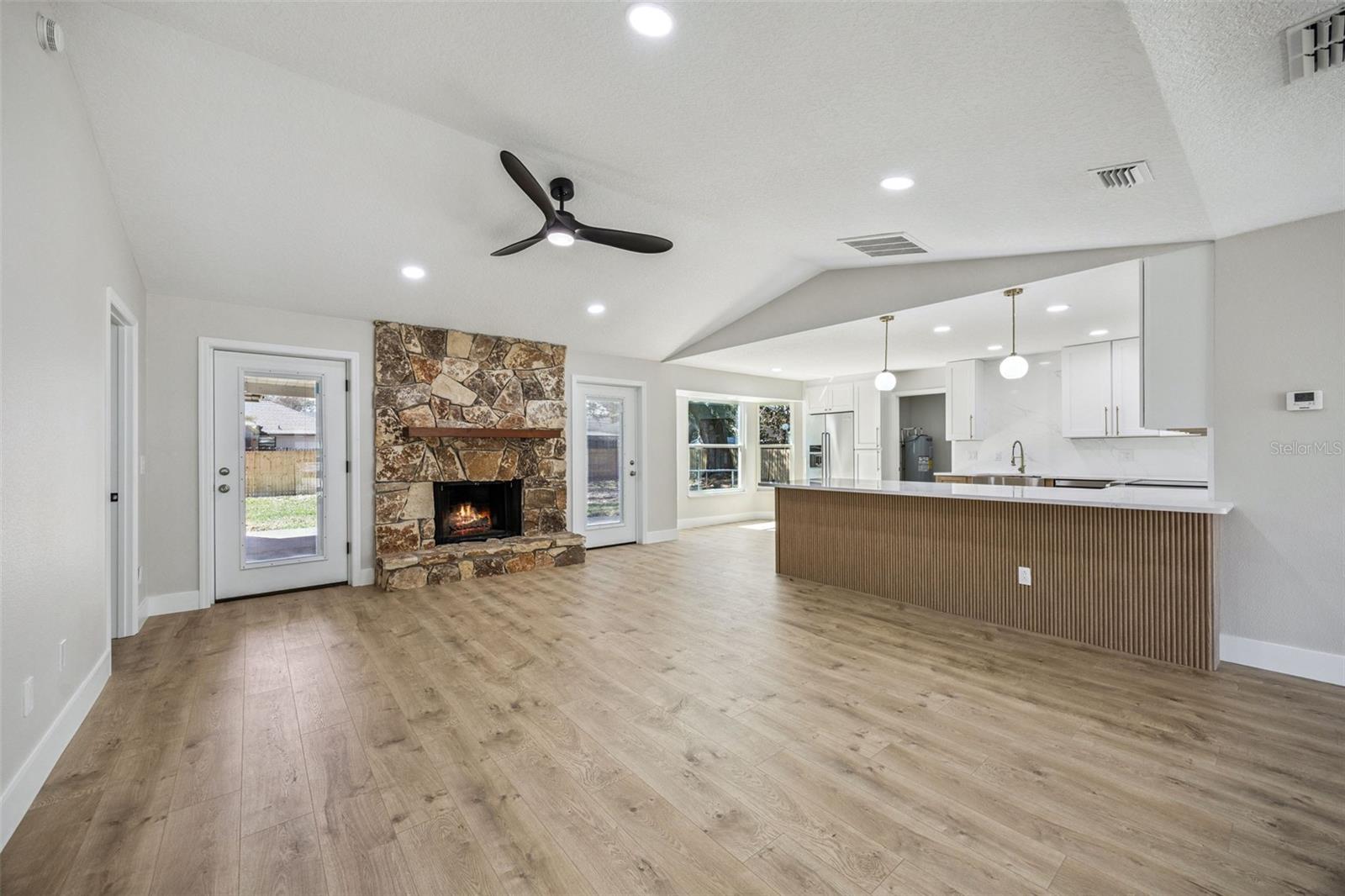 WIND HARBOR - Residential