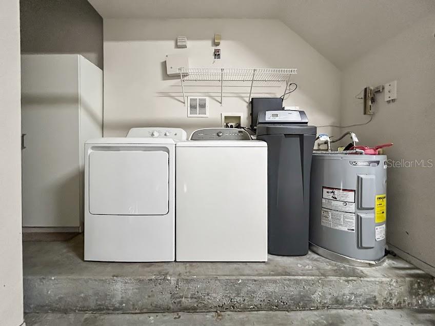 CORDOBA AT BEACH PARK A CONDOM - Residential