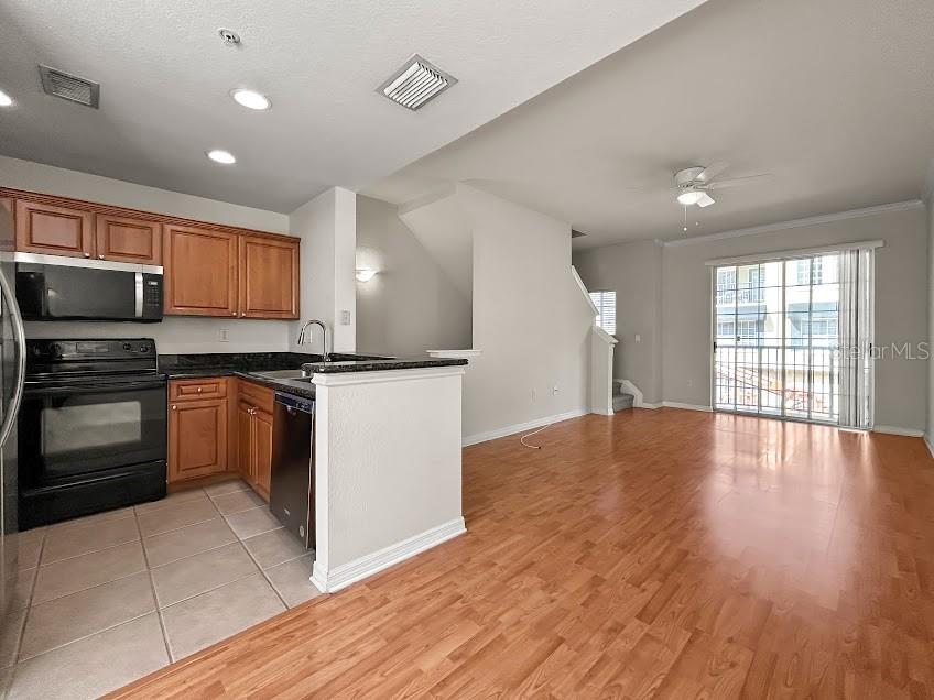 CORDOBA AT BEACH PARK A CONDOM - Residential