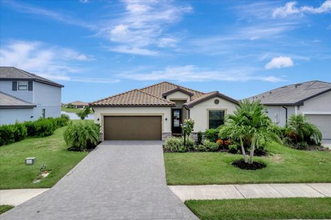 Photo of 5327 Coral Reef Way, Bradenton, FL 34211 (MLS # A4659087)