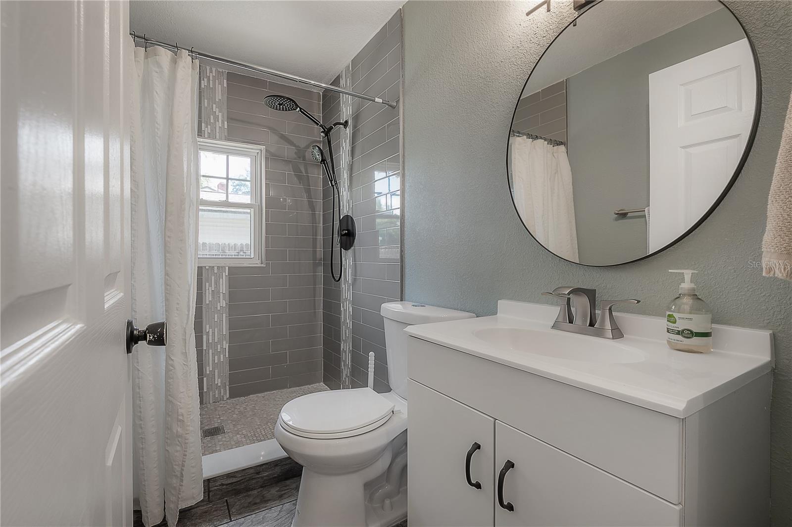 CREST PLACE SOUTH ADD - Residential