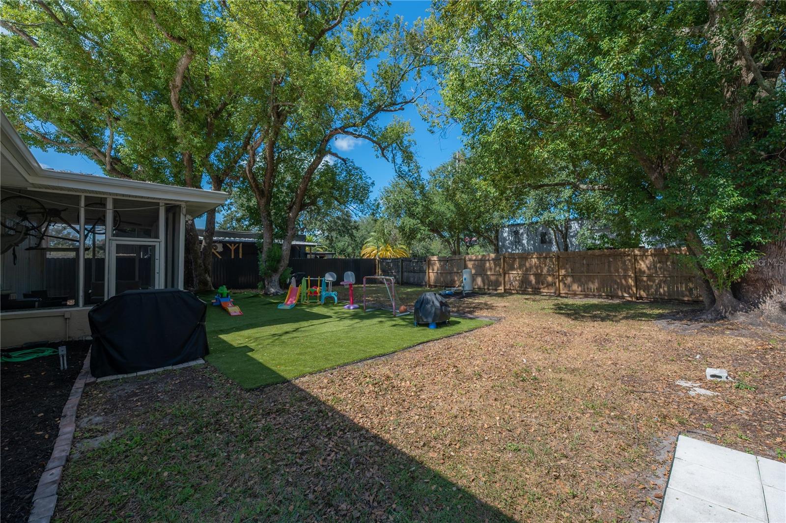 CREST PLACE SOUTH ADD - Residential