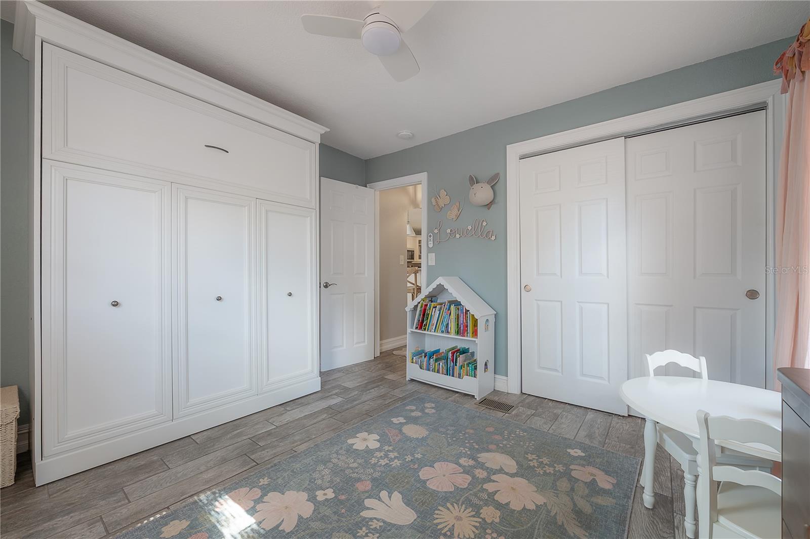 CREST PLACE SOUTH ADD - Residential