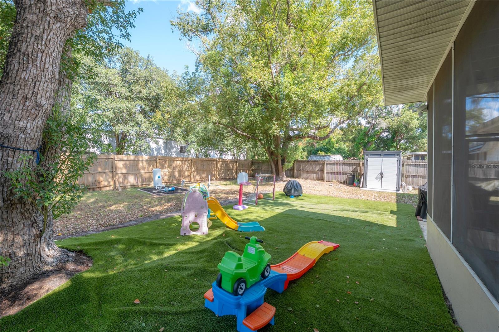 CREST PLACE SOUTH ADD - Residential