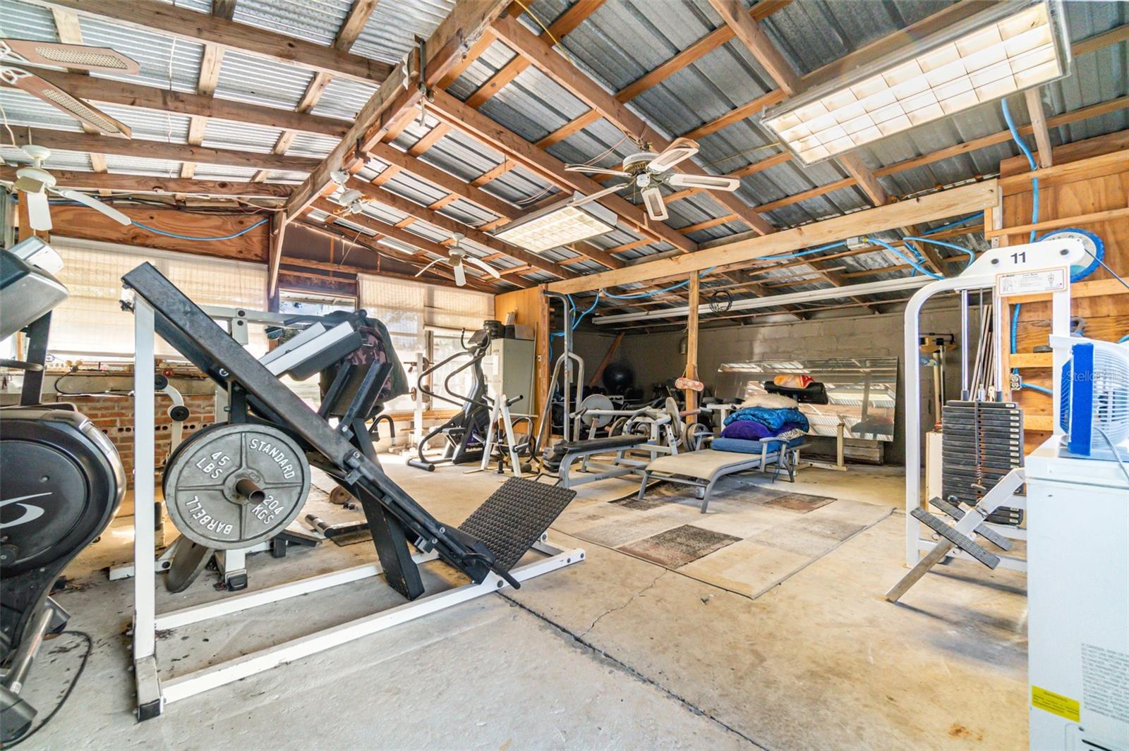 ACREAGE - Residential