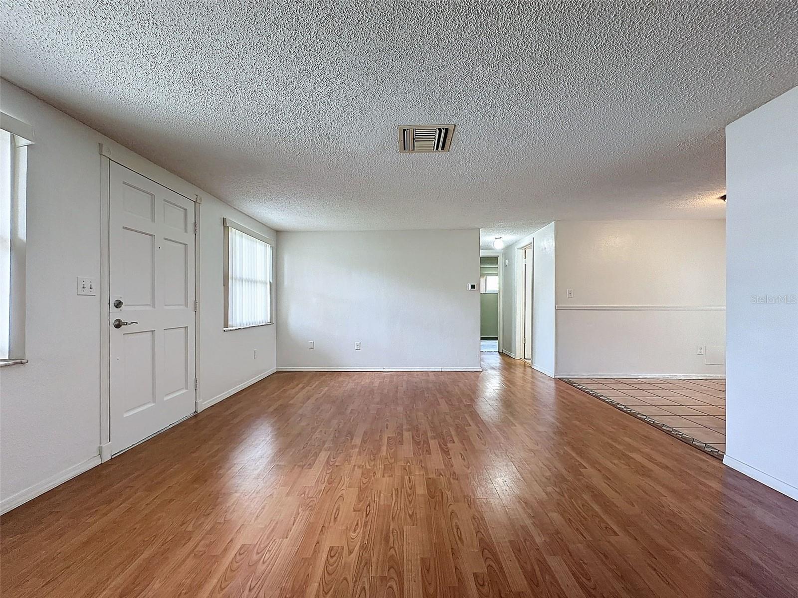 7206 ASHWOOD DRIVE