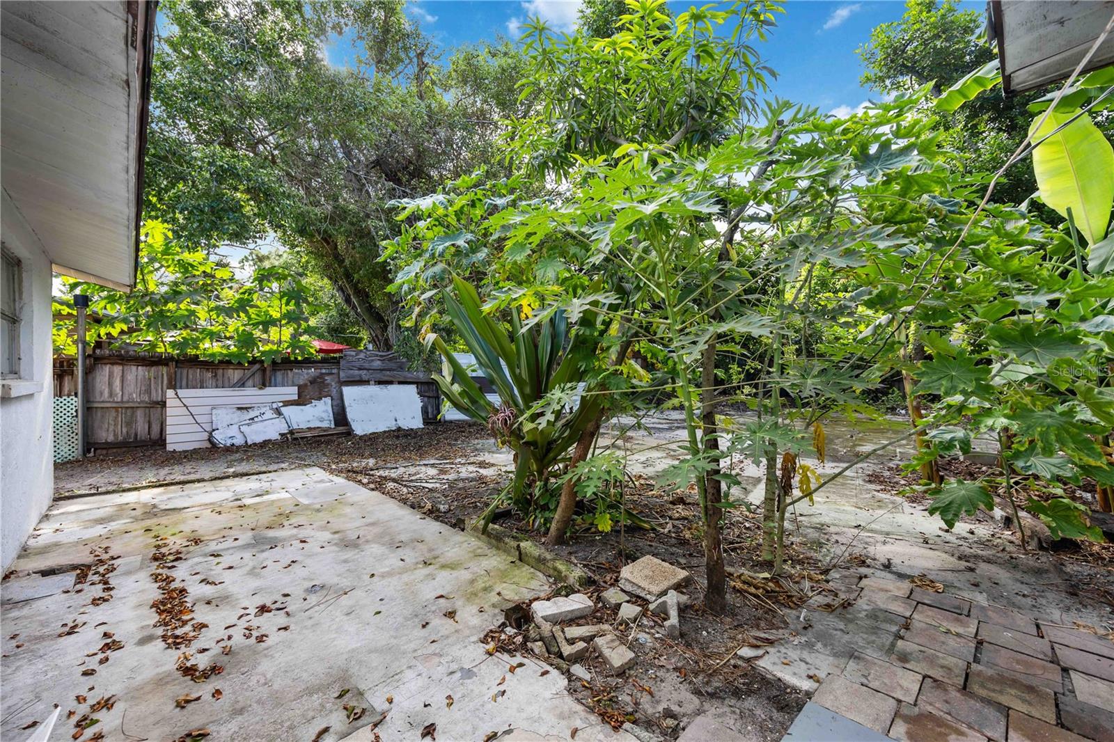 SUNNY LAKES ESTATES - Residential Income