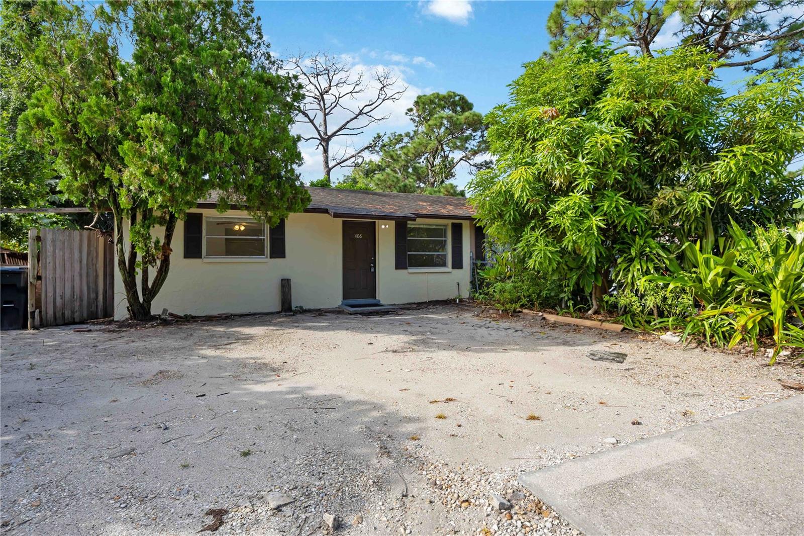 SUNNY LAKES ESTATES - Residential Income