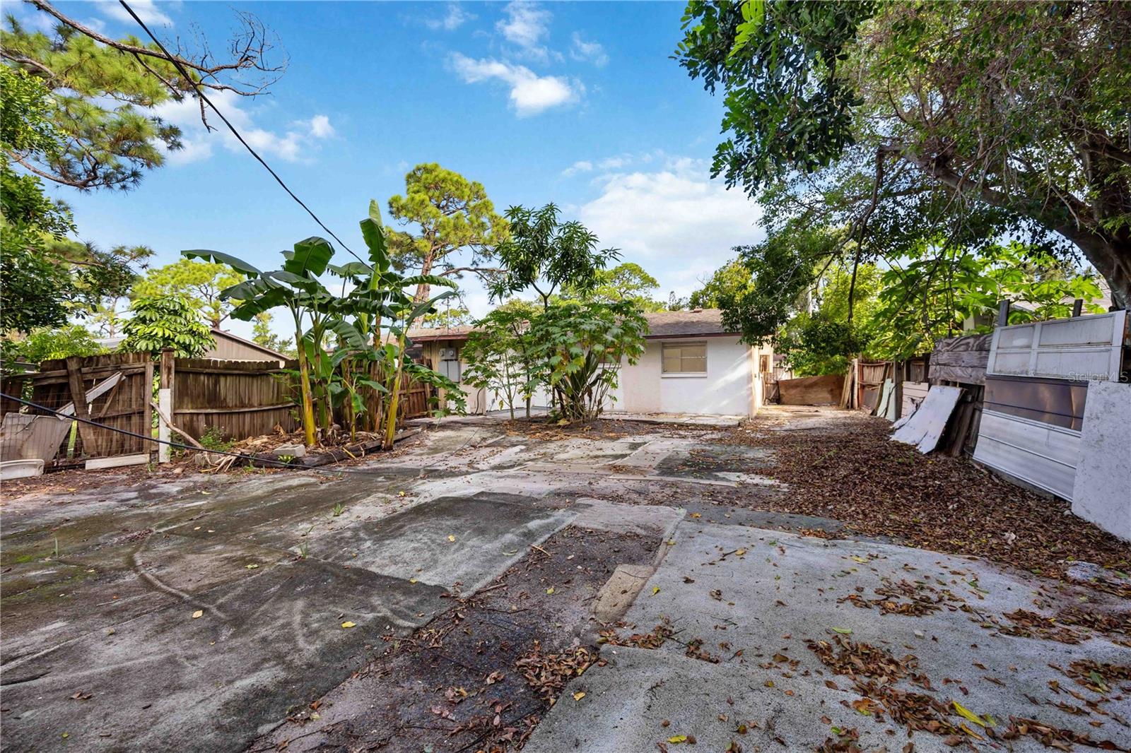 SUNNY LAKES ESTATES - Residential Income